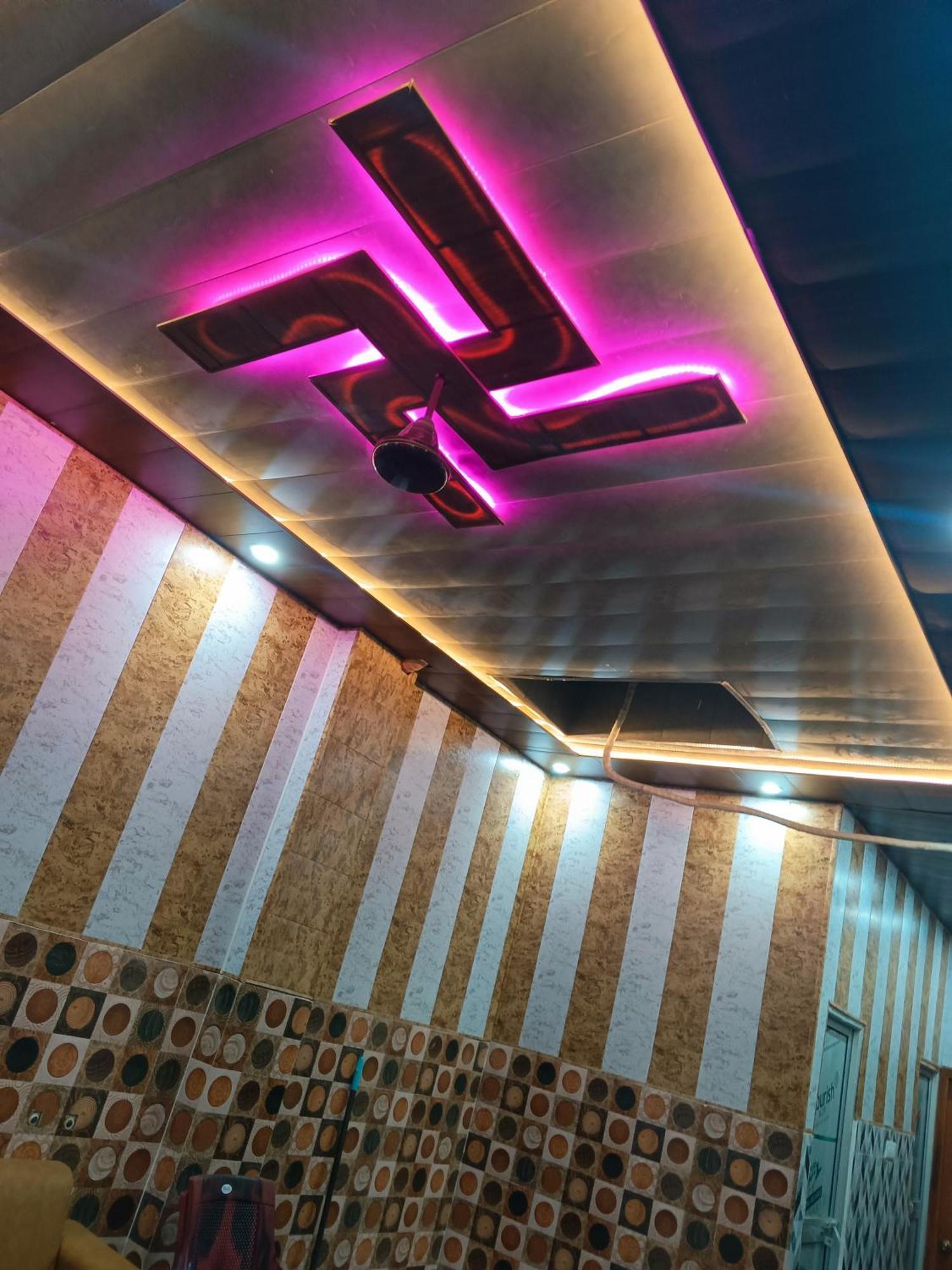 Готель La Ayodhya Residency Екстер'єр фото